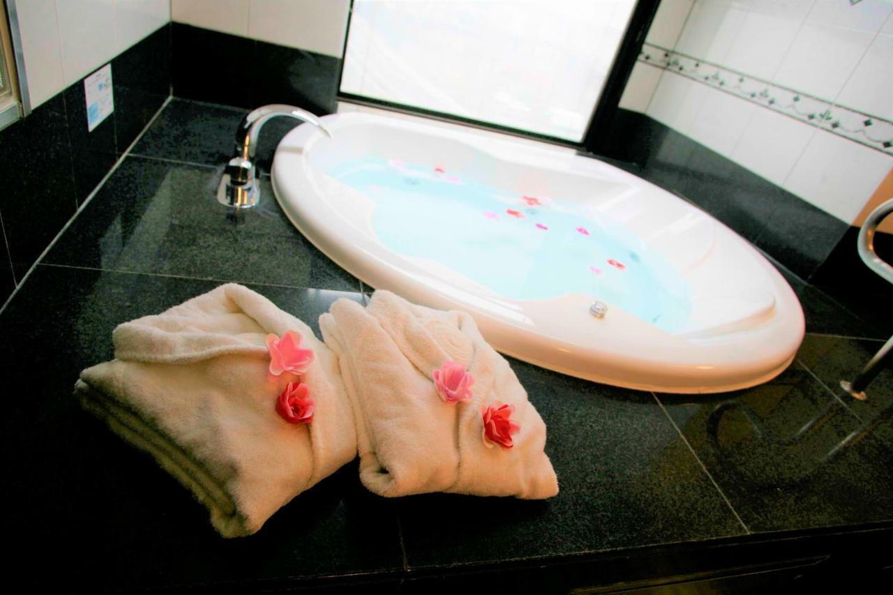 Water Hotel Mw (Adults Only) Saitama Exterior foto
